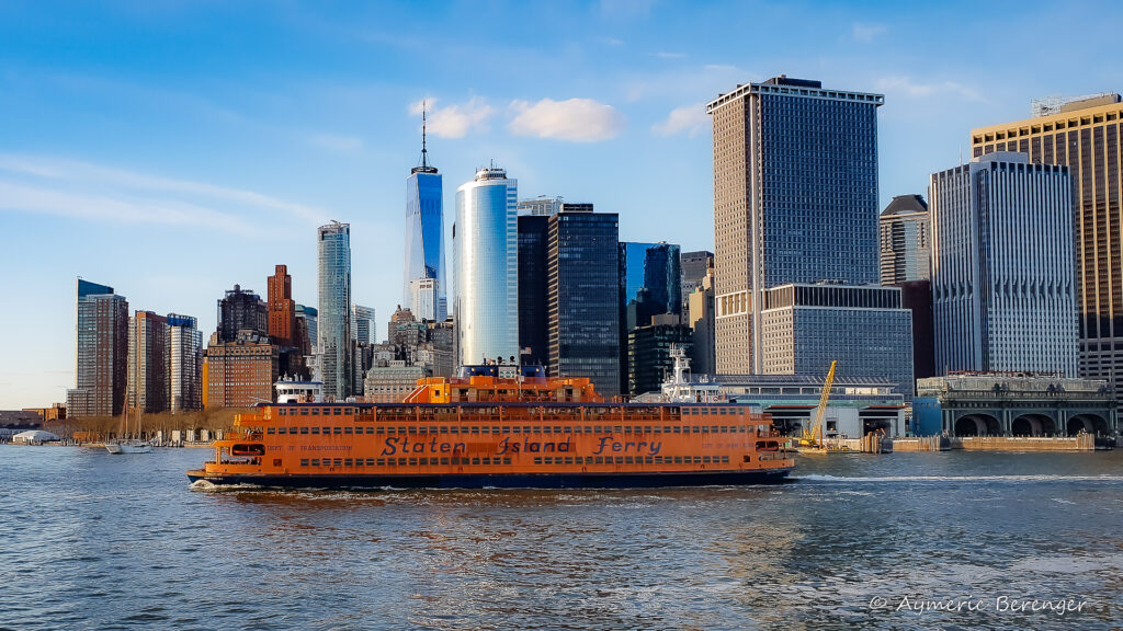 photo ferry boat New York